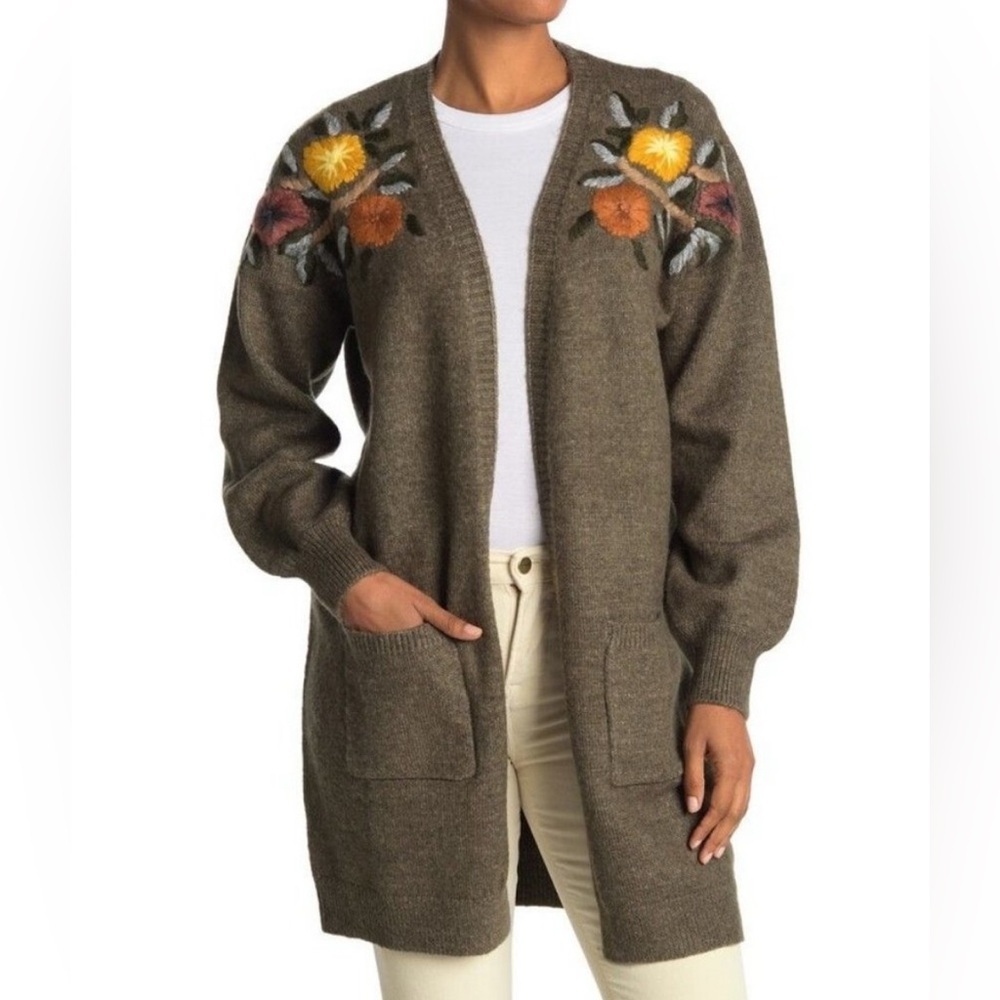 Boundless North Chunky Wool Blend Floral Embroidered Open Front Cardigan Size M